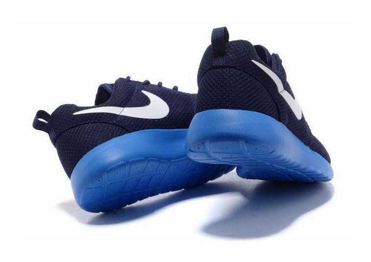 Nike Roshe Run черные с синим (39-44)