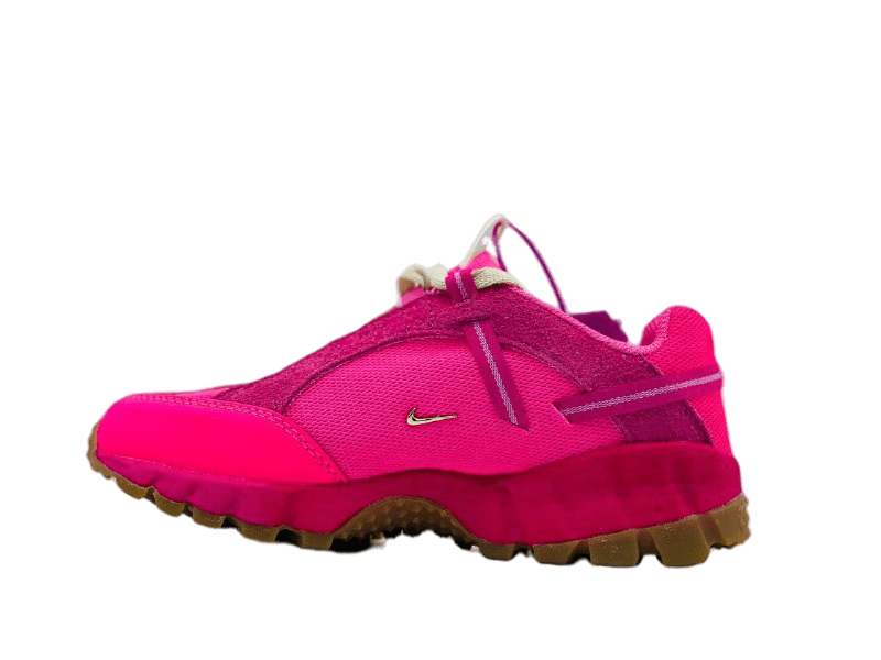  Nike Humara x Jacquemus